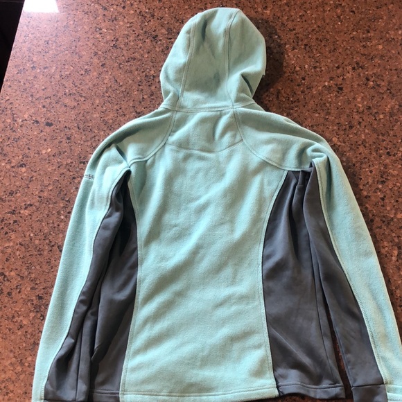 Like new Columbia hooded sweatshirt - Picture 4 of 5